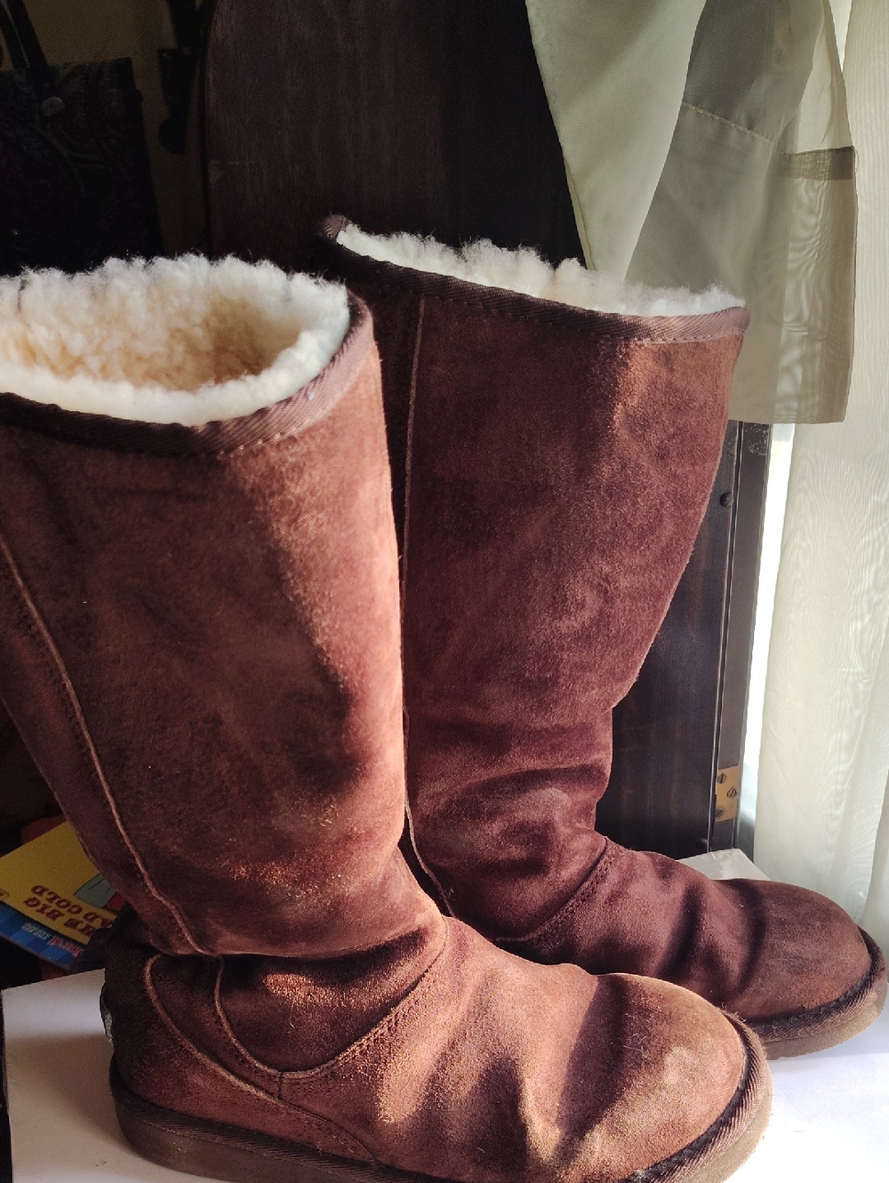 VINTAGE Brown Suede Tall UGGS Shearling-Lined Boots